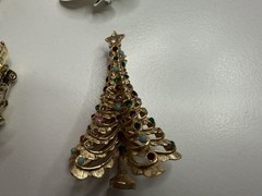 Vintage Christmas Brooch Pin Lot of 6 Rhinestone Christmas Tree AAI and More
