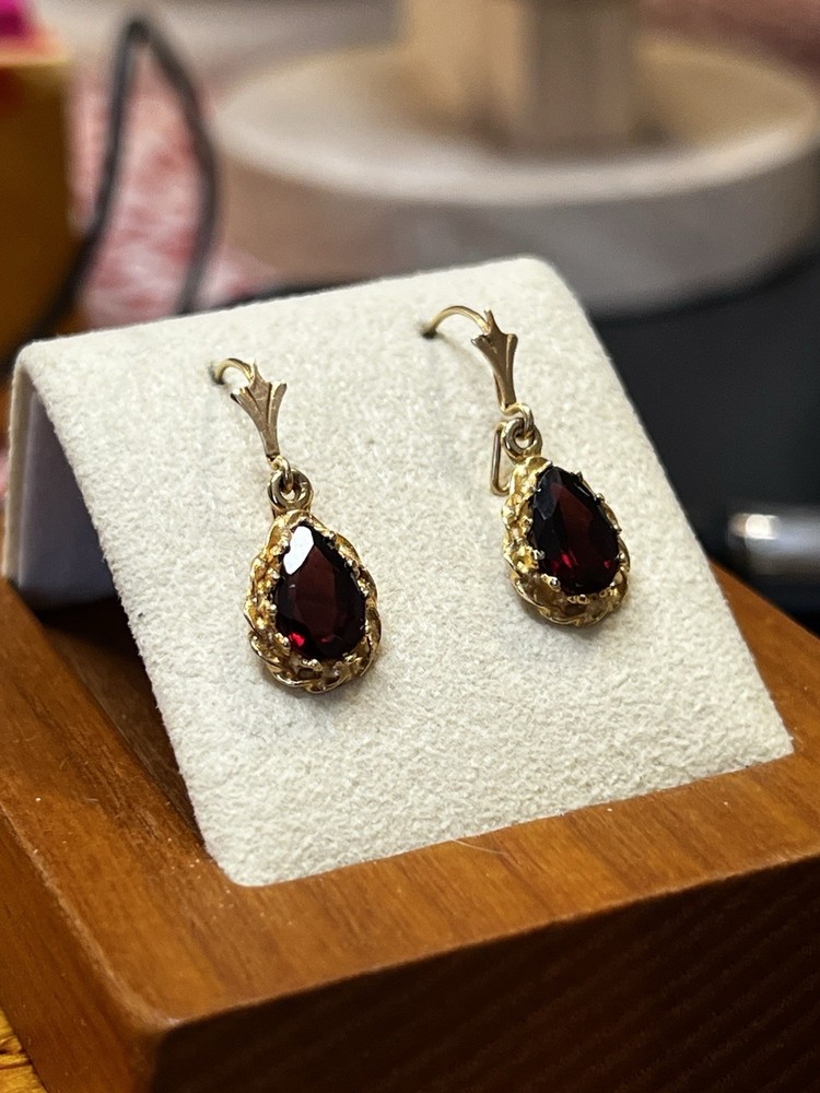 Vintage Red Tourmaline 14kt Earrings With French Wires And Hook 2.0 Grams Total