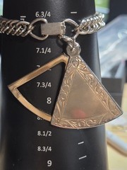 Vintage 1950s Gold Tone Engraved Fan Swivel Photo Locket Charm Bracelet 6.75″