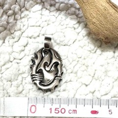 Silver Flame Tribal Pendant Top Not specified Used