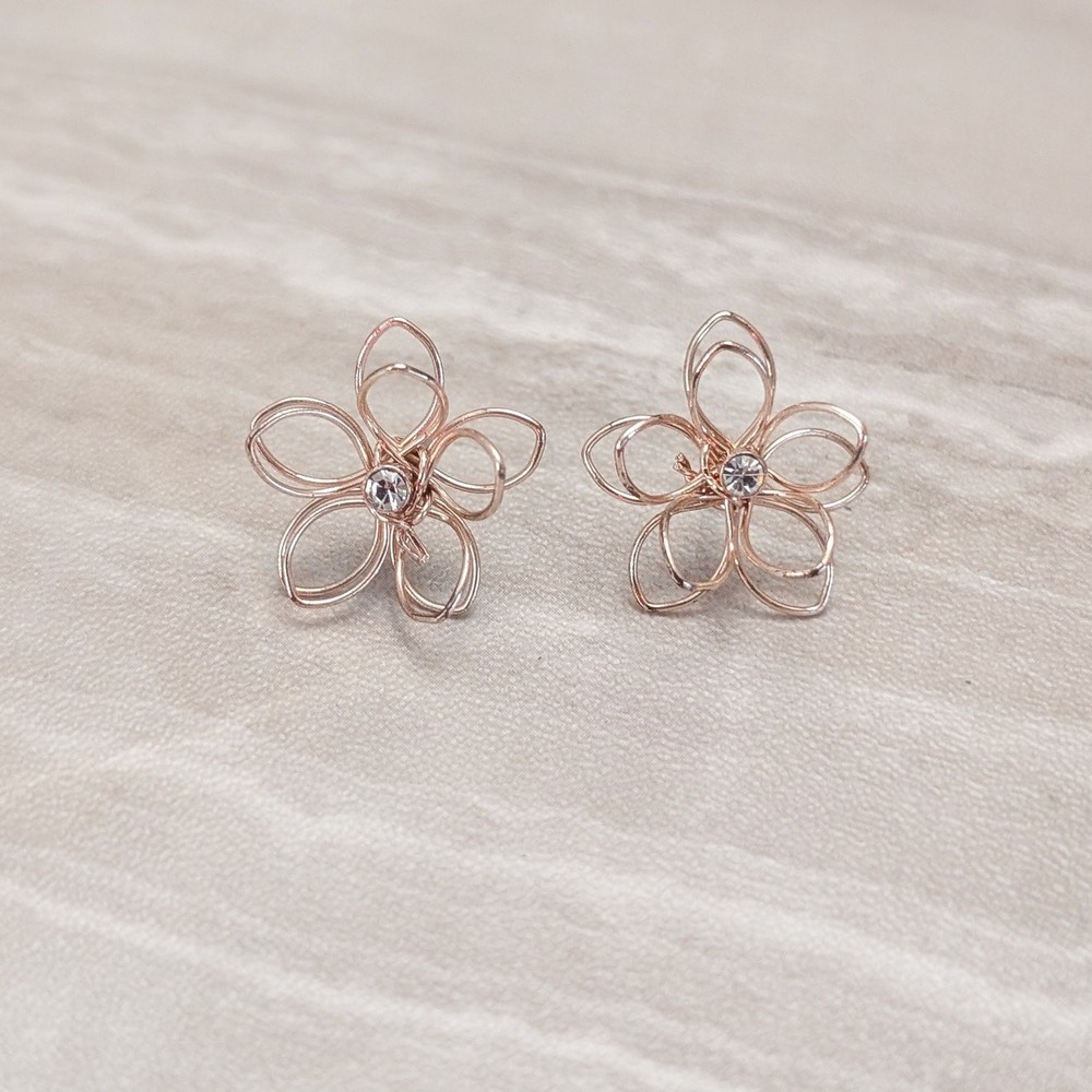 Vintage Stud Earrings 3D Wire Flower Rose Gold Tone, Clear Gem Whimsical Floral
