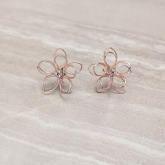 Vintage Stud Earrings 3D Wire Flower Rose Gold Tone, Clear Gem Whimsical Floral