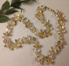 Vtg Baroque Translucent Clear/Yellow “Blobby” ACRYLIC Beaded 15″ Necklace!