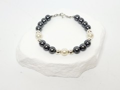 Vintage Gray And White Faux Pearl Bracelet – Freshwater Look – READ
