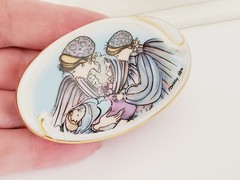Lot of Two P Buckley Moss Anna Perenna Signed Numbered Oval Pins 1989 & 1990