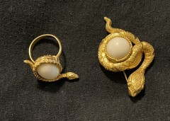 Vintage Gold Tone Snake Serpent Brooch & Ring Set Cabochon Center Ring Sz 8