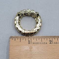 Vintage Gerry’s Red Rhinestone Open Circle Wreath Brooch Gold tone 1.5″