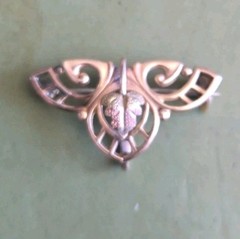 ANTIQUE Simmons Rose, White and Green Gold Tone WATCH PIN Brooch