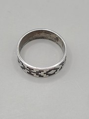 Vtg Wheeler Manufacturing Co Sterling Silver Tribal Overlay Band Ring Size 8.5