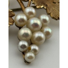 Vintage Krementz Pearl Grapes Leaf Brooch Gold Tone