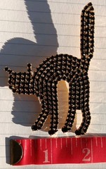 Vtg Dorothy BAUER Gold Tone Black Rhinestone Scary Black Cat Halloween Brooch