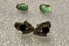 LOT OF 20 EARRINGS ~ASSORTED DANGLING , CLIP ONS, & PIERCED-VINTAGE TO NOW 🔥