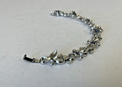 Vintage Trifari Clear Rhinestone & Silver Toned Metal Bracelet, floral leaf, 7″