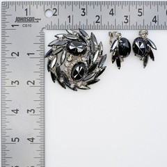 Vintage D&E Juliana Book Piece Hematite Brooch and Clip-On Earrings Set 1960s
