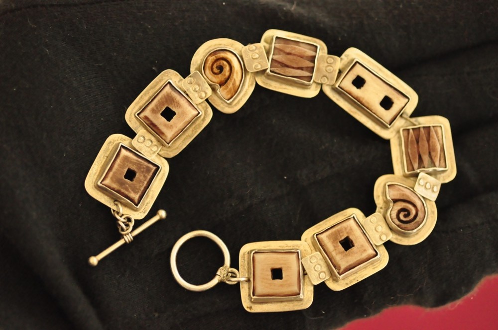Handcrafted Sterling Silver Bracelet – Carved Shell Inlay, 7″, 26 g, 925