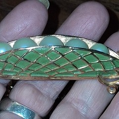 VINTAGE BROOCH, PENDANT, EARRINGS LOT X 9 PCS JUDY LEE(NEEDS PIN) MONET GOLD FI