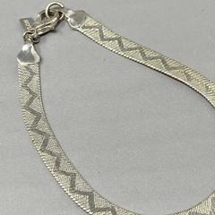 Revlon VTG Herringbone Bracelet Silver Tone Reversable Geometric Design 7.25″