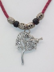 J267-VINTAGE NECKLACE~BURGUNDY CORD/PEWTER BIRD IN TREE~17″-20″