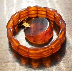 NATURAL OLD pressed ANTIQUE BALTIC AMBER BRACELET. Pendant