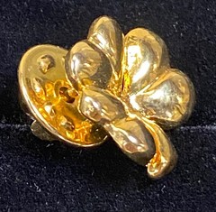 Vintage Clover Pin Shamrock Brooch Gold Tone 3 Leaf Clover Irish Ireland 0.5in