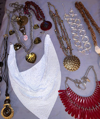 Great Lot 25 Vintage to More Modern Big & Bold Design Necklaces