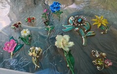 Vintage Enamel Flower Brooch Pin Lot Signed Coro Gerrys Avon Sarah Coventry Gold