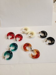 VINTAGE JOAN RIVERS 5 PAIRS LUCITE HOOP PIERCED EARRINGS VARIOUS COLORS