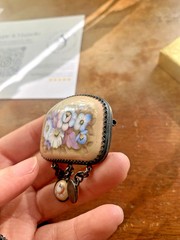 Vintage Fedoskino Cold Painted Enamel Pastel Flowers 3 Dangling Flowers Brooch