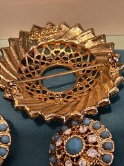 Vintage Sarah Coventry “Aquarius” (1970) Brooch & Earrings Set See Description