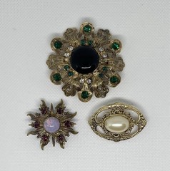 Mixed Brooch Lot Costume Jewelry Gold Tone Mix Pins Rhinestones Opal Onyx