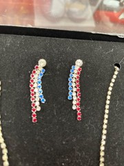 JC VTG Red white blue wms American flag Necklace earings set SKU 9908