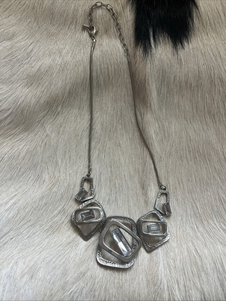 Vintage Silver Tone Necklace With 5 Clear Stones