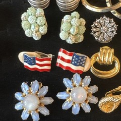 HUGE LOT Of Pairs VINTAGE CLIP ON AND SCREWBACK EARRINGS Rhinestones