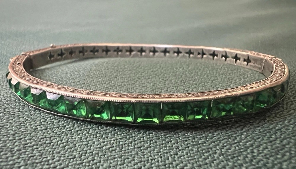 STUNNING ART DECO STERLING GREEN PASTE STONES BANGLE BRACELET 1920s FABULOUS