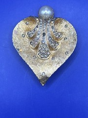 Vintage Benedict NY Brooch Gold Tone Faux Pearl Rhinestone Heart Leaf READ-PARTS