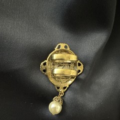 Vintage Gold Tone Cameo Dress Clip Faux Pearl Dangle . Estate Jewelry 1940