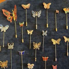 Huge Lot Vintage Jewelry Mixed Media ALL BUTTERFLIES Stick Pins Enamel Cloisonné