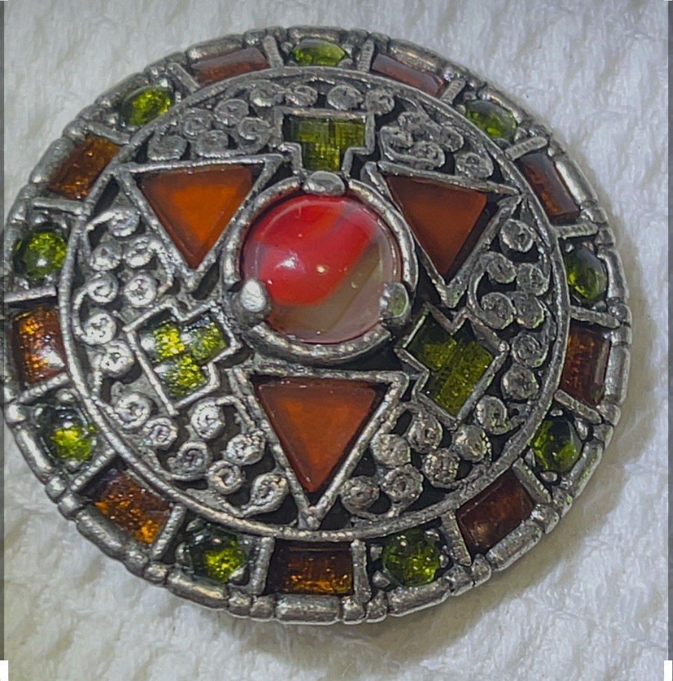 Vintage Miracle brooch round, Celtic-design with multicoloured glass stones.