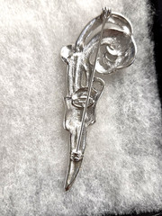 Vtg Danecraft silver tone Belt Buckle Feather style Pin