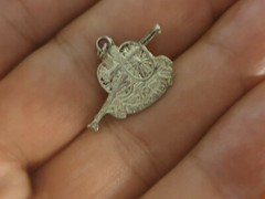 VINTAGE STERLING SILVER 1914 1915 WW1 75 mm CANON GUN PENDANT.