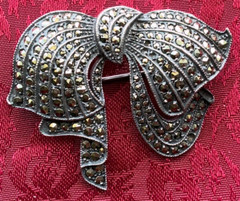 VINTAGE STERLING SILVER MARCASITE BROOCH | 11 GRAMS
