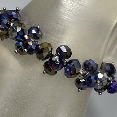 Metallic Coated Glass Beaded Bracelet Stretch Peacock Oil Slick Blue Purple 6.75