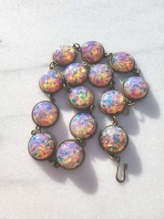 SALE! VINTAGE OPAL FOIL MILKY LILAC GLASS CABACHON STATION NECKLACE SET HEAVY