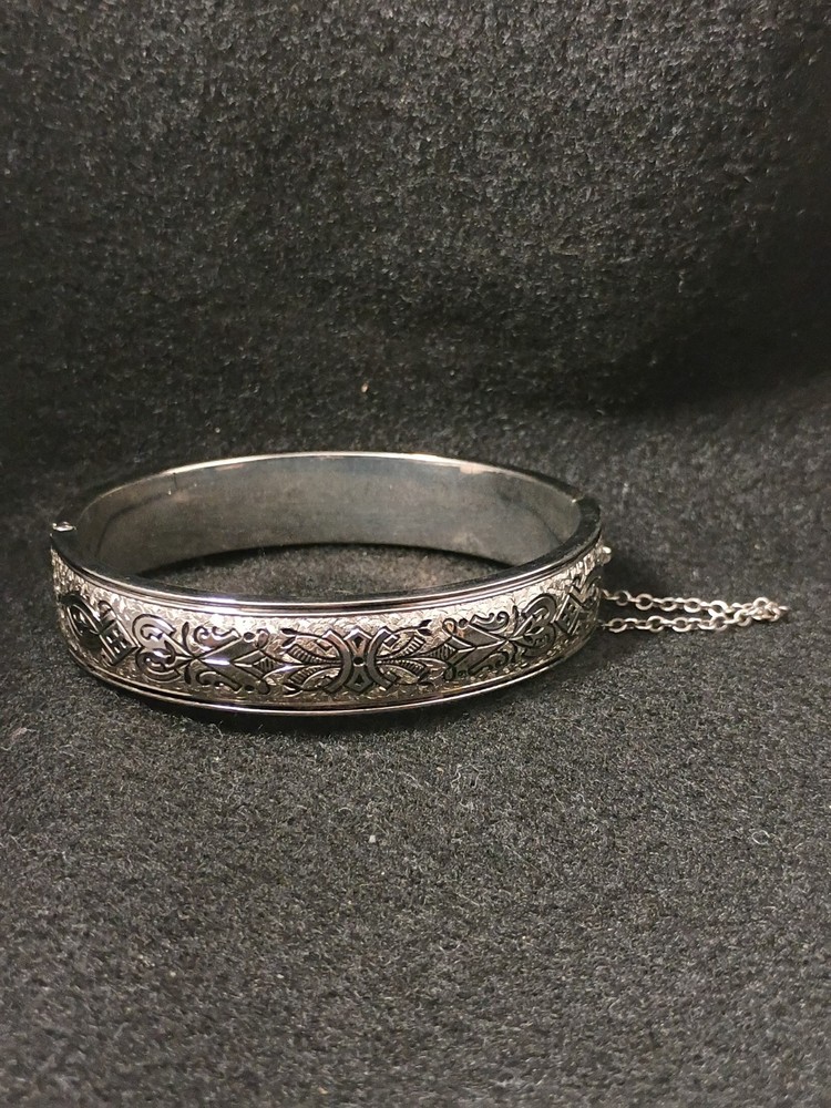 BB Binder Brothers Sterling Hinged Bangle Bracelet Etched Ornate w/ safety chain