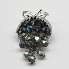 Stunning Schrager Vintage AB Crystal Brush silvertone Tumbler Brooch pin fruit