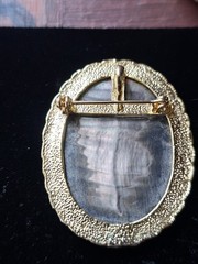 Vtg Brooch/Pendant Carved Cameo Guardian Angel Abalone Shell Gold Tone Oval