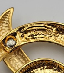 Vintage Gold Tone Swirl Brooch Pin Brushed & Gloss Signed Tona Double Curl