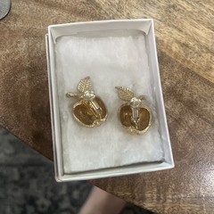 Vintage Apple Earrings Clip On Screw Back Accessocraft N.Y.C. Gold tone 40s/50s