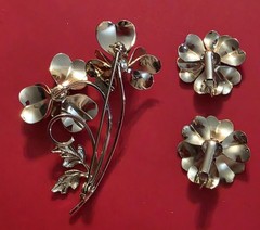 Vintage Silver Tone Floral Brooch Pin & Clip Earrings Flowers