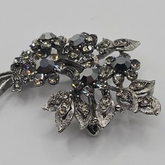 Floral Statement Brooch Dark Silver Gray Tone Rhinestone Pendant Bow 2.5″ Pin